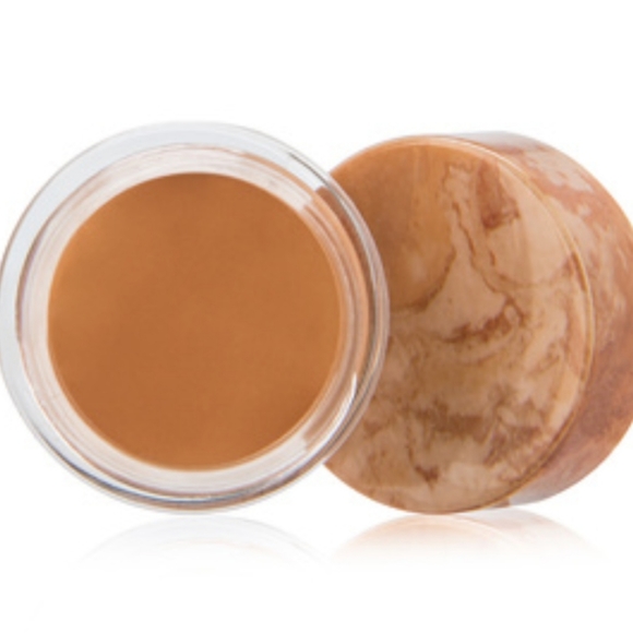 Laura Geller Cream Concealer - Picture 2 of 3